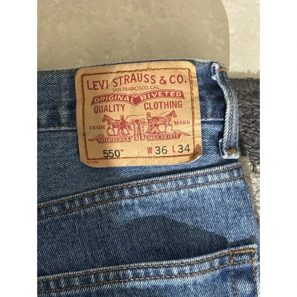 Levi Strauss 550 Jeans Mens 36x34 Relaxed Fit‎ Medium Wash Denim